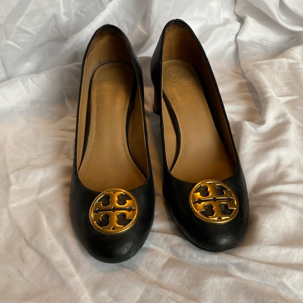 Tory Burch Chelsea pump. Size 9. No box or dust bag.